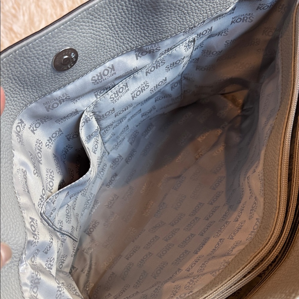 Michael Kors Silver Tote Bag - Picture 4 of 8